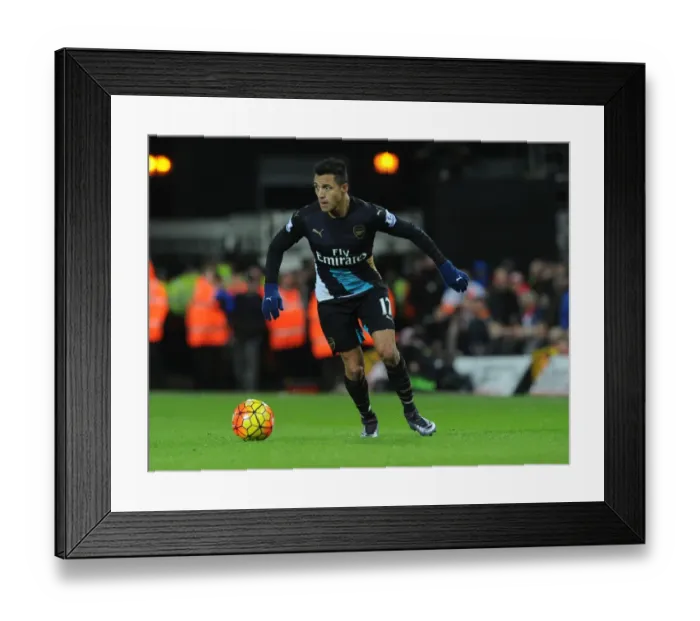 Framed Print : Alexis Sanchez in Action: Arsenal vs. Norwich City, Premier League 2015-16 Framed Print : Alexis Sanchez in Action: Arsenal vs. Norwich City, Premier League 2015-16