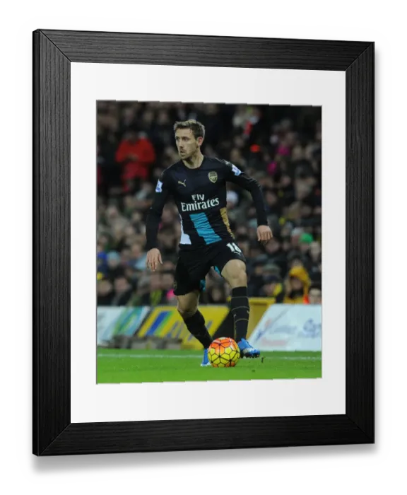 Framed Print : Nacho Monreal in Action: Arsenal vs. Norwich City, Premier League 2015-16