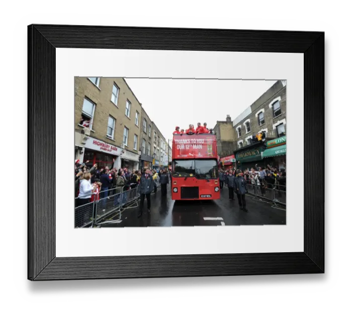 Framed Print : Arsenal FA Cup Triumph: 2014-15 Parade at Emirates Stadium