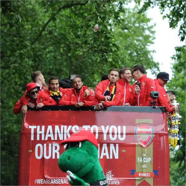 Aaron Ramsey (Arsenal). Arsenal FA Cup Parade. Emirates Stadium 31  /  5  /  15. Credit