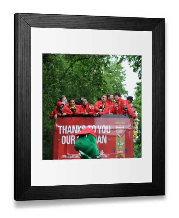 Framed Print : Aaron Ramsey (Arsenal). Arsenal FA Cup Parade. Emirates Stadium 31  /  5  /  15. Credit
