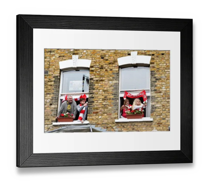 Framed Print : Arsenal FC: 2014-15 FA Cup Victory Parade - Celebrating the FA Cup Triumph