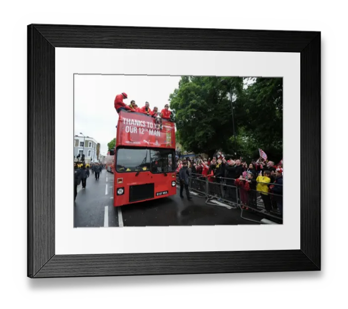 Framed Print : Arsenal FC: Triumphant Parade at Emiras Stadium - FA Cup Victory (2014-15)