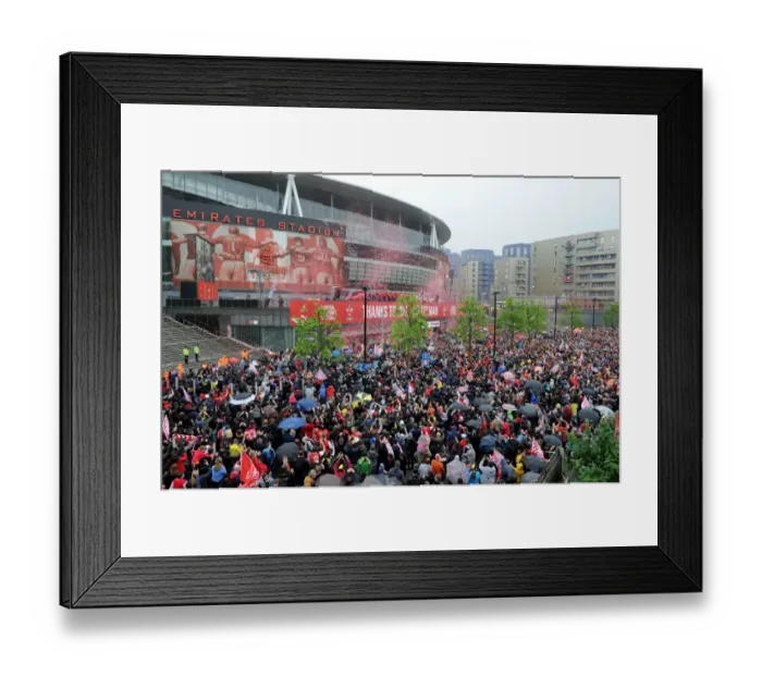 Framed Print : Arsenal FA Cup Victory: Triumphant Parade with the Trophy at Emirates Stadium