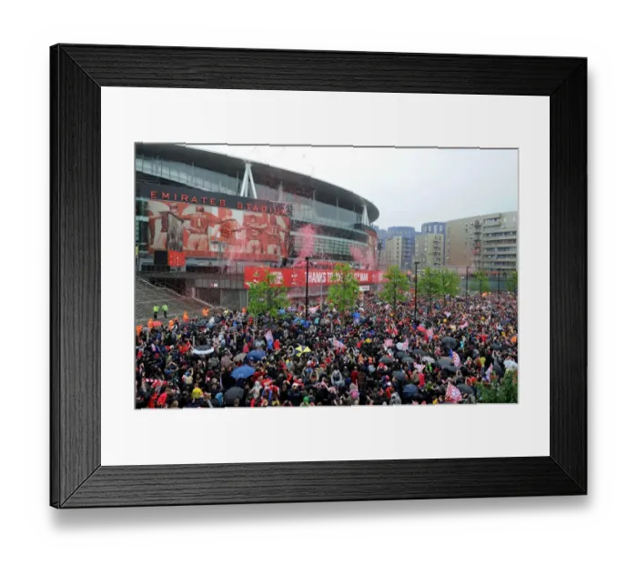 Framed Print : Arsenal FC: Celebrating FA Cup Victory - Parade at Emirates Stadium Framed Print : Arsenal FC: Celebrating FA Cup Victory - Parade at Emirates Stadium