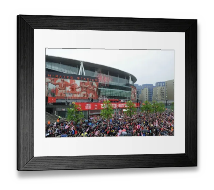 Framed Print : Arsenal FA Cup Victory: The Team's Triumphant Parade at Emirates Stadium (2014-15)