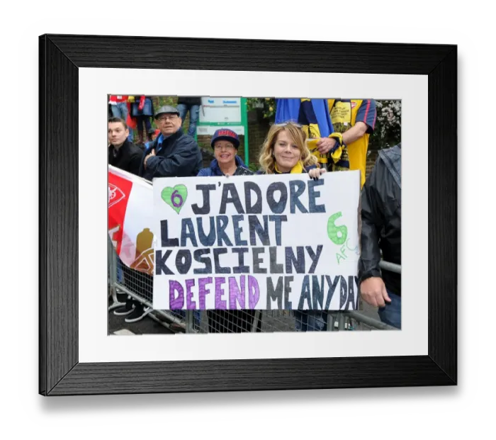 Framed Print : Arsenal FC: Triumphant FA Cup Parade with Thousands of Euphoric Fans (2014-15)