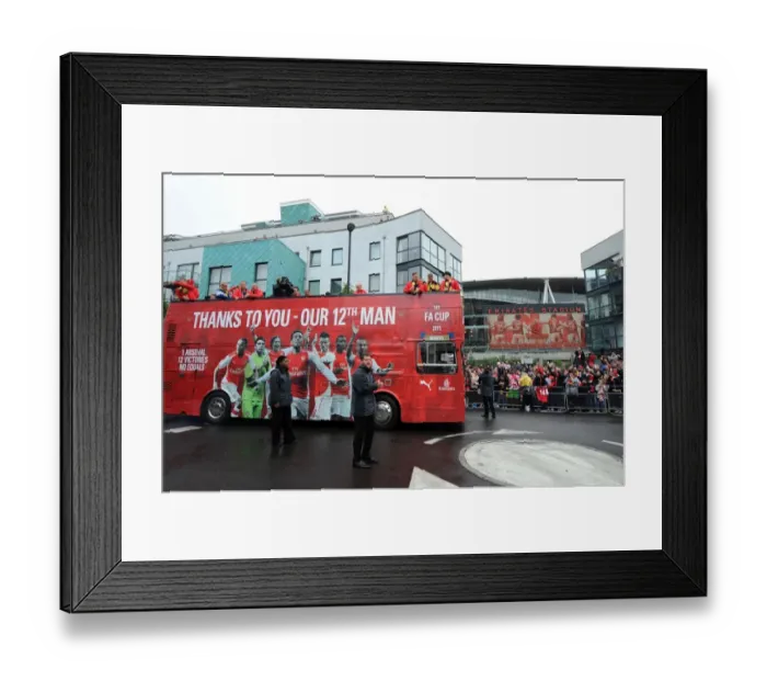 Framed Print : Arsenal FC: 2014-15 FA Cup Champions - Victory Parade at Emirates Stadium Framed Print : Arsenal FC: 2014-15 FA Cup Champions - Victory Parade at Emirates Stadium