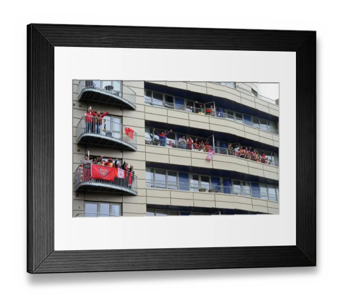 Framed Print : Arsenal FC: A Sea of Joy - FA Cup Victory Parade (2014-15)