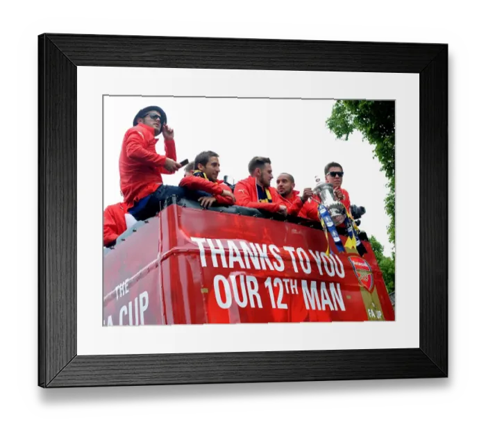 Framed Print : Arsenal FA Cup Triumph: 2014-15 Victory Parade