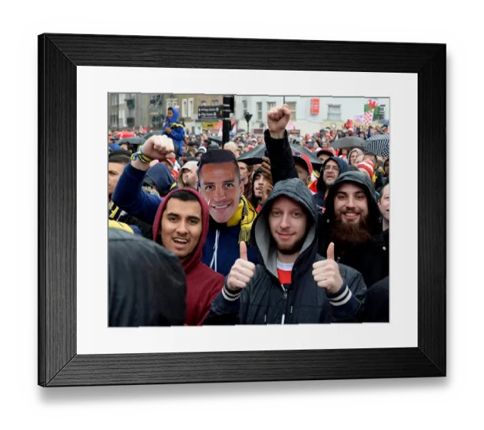 Framed Print : Arsenal FA Cup Triumph: 2014-15 Victory Parade