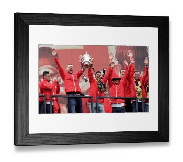 Framed Print : Arsenal FC: 2014-15 FA Cup Victory Parade - Celebrating the Triumph