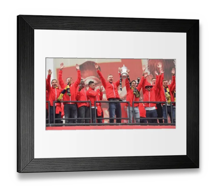 Framed Print : Arsenal FC: 2014-15 FA Cup Victory Parade - Celebrating the Triumph
