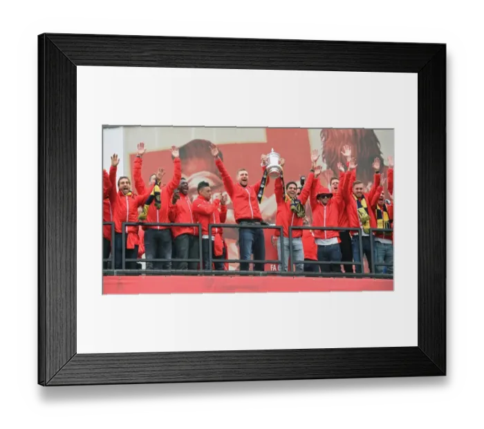 Framed Print : Arsenal FC: 2014-15 FA Cup Victory Parade - Celebrating Our Triumph Framed Print : Arsenal FC: 2014-15 FA Cup Victory Parade - Celebrating Our Triumph