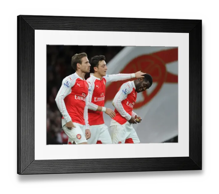 Framed Print : Arsenal Triumph: Campbell, Ozil, Monreal Celebrate Goal Against Sunderland (Premier League 2015-16)