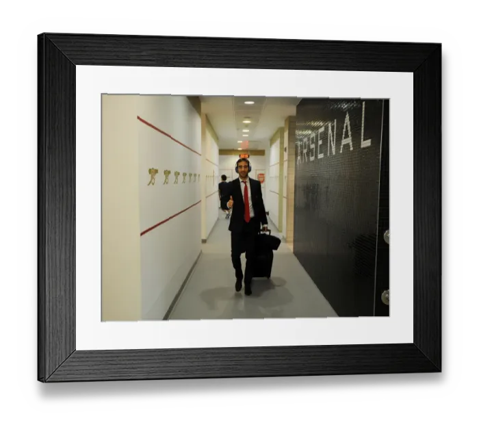 Framed Print : Arsenal FC: Mathieu Flamini in the Home Changing Room - Arsenal vs Sunderland, Premier League 2015-16