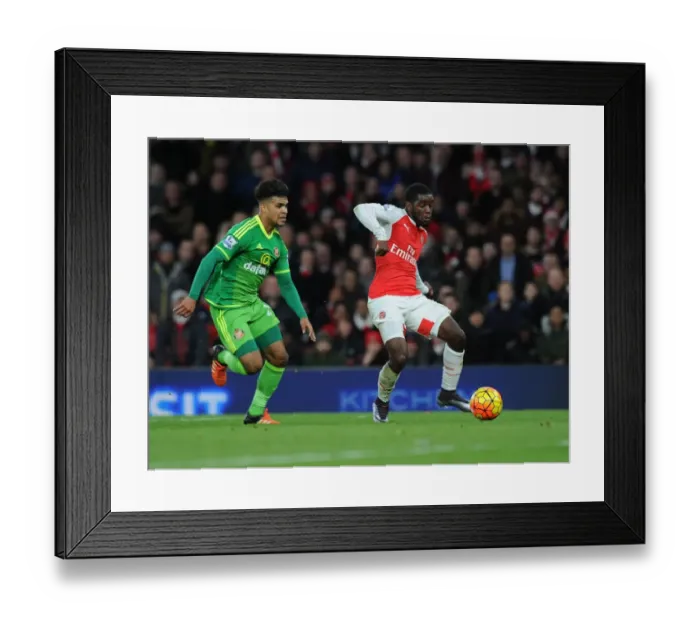 Framed Print : Campbell's Dramatic Goal: Arsenal Secures Victory Against Sunderland in Premier League Framed Print : Campbell's Dramatic Goal: Arsenal Secures Victory Against Sunderland in Premier League