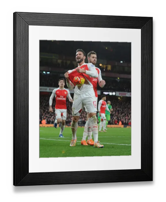 Framed Print : Arsenal's Giroud and Ramsey Celebrate Goals Against Sunderland (2015-16)