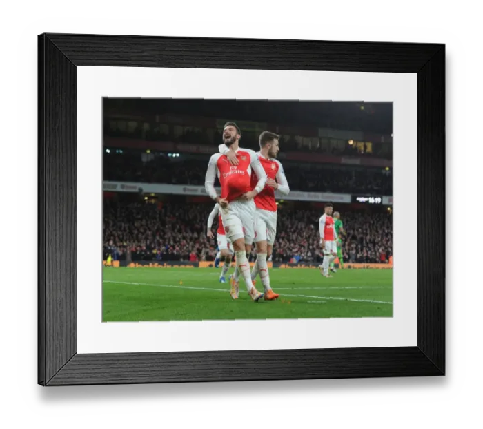 Framed Print : Arsenal's Giroud and Ramsey Celebrate Goals Against Sunderland (2015-16) Framed Print : Arsenal's Giroud and Ramsey Celebrate Goals Against Sunderland (2015-16)
