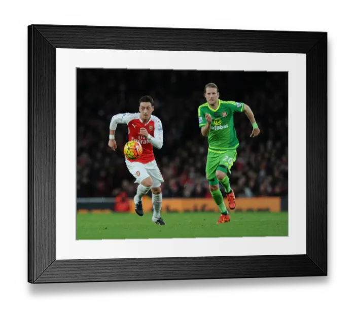 Framed Print : Mesut Ozil Outmaneuvers Ola Toivonen: Arsenal vs. Sunderland, Premier League 2015-16 Framed Print : Mesut Ozil Outmaneuvers Ola Toivonen: Arsenal vs. Sunderland, Premier League 2015-16