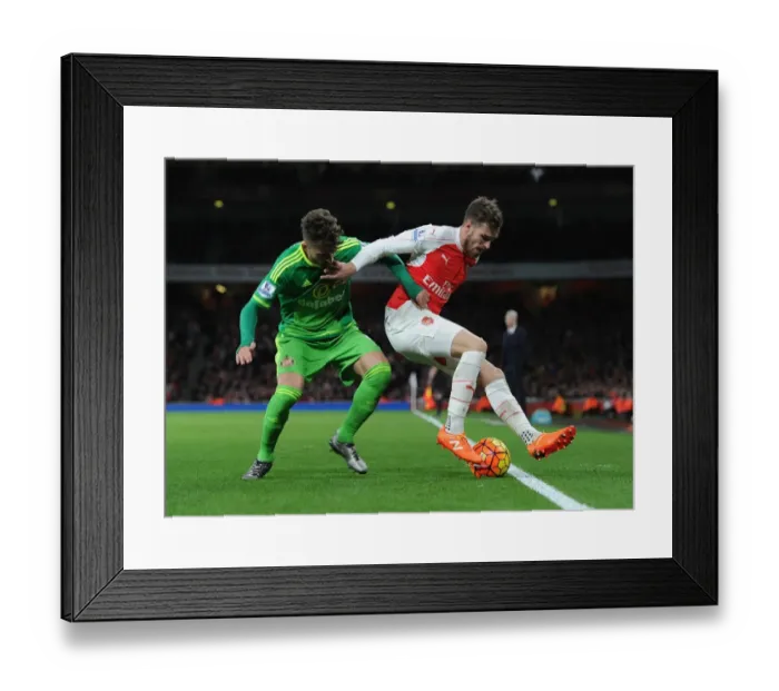 Framed Print : Ramsey vs. Yedlin: Intense Battle in Arsenal's Victory over Sunderland, December 2015