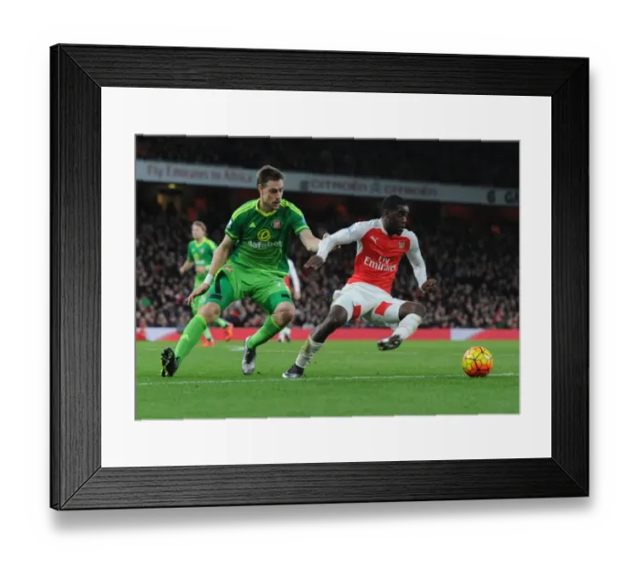 Framed Print : Campbell vs Coates: Intense Battle at Arsenal vs Sunderland, Premier League 2015-16