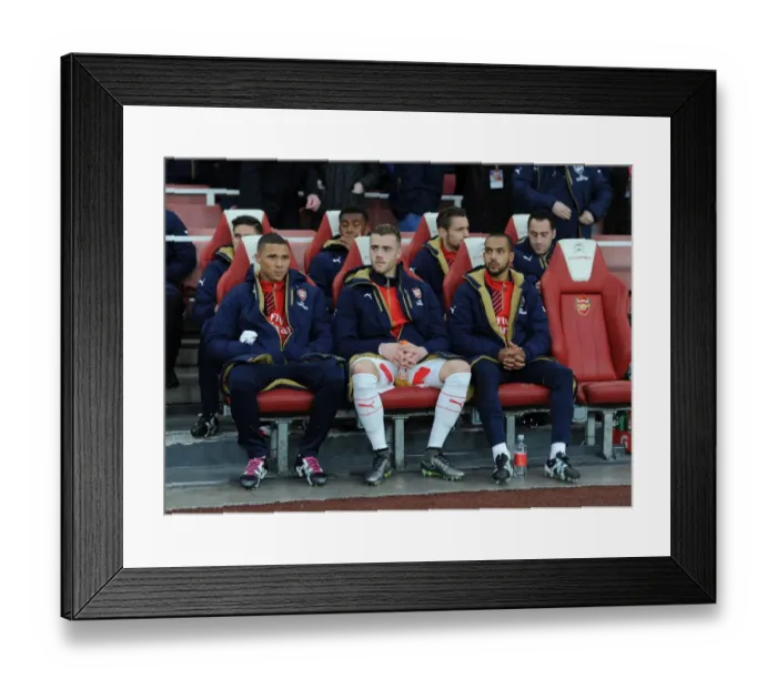 Framed Print : Arsenal Substitutes: Gibbs, Chambers, Walcott - Ready on the Bench for Arsenal vs. Sunderland, Premier League 2015-16 Framed Print : Arsenal Substitutes: Gibbs, Chambers, Walcott - Ready on the Bench for Arsenal vs. Sunderland, Premier League 2015-16