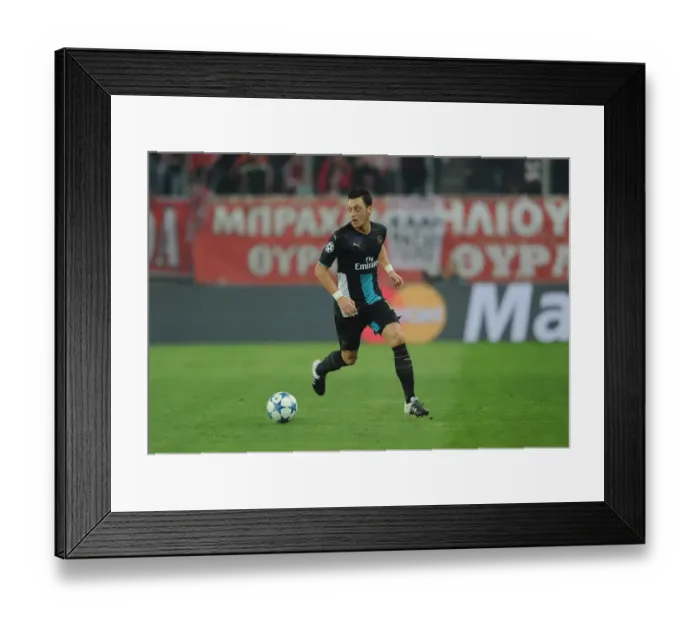 Framed Print : Mesut Ozil (Arsenal). Olympiacos 0: 3 Arsenal Framed Print : Mesut Ozil (Arsenal). Olympiacos 0: 3 Arsenal