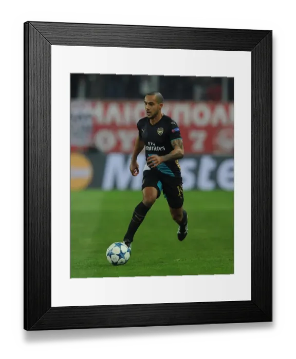 Framed Print : Theo Walcott (Arsenal). Olympiacos 0: 3 Arsenal Framed Print : Theo Walcott (Arsenal). Olympiacos 0: 3 Arsenal