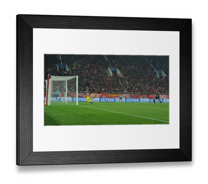 Framed Print : Olivier Giroud's Decisive Goal: Arsenal's UEFA Champions League Victory Over Olympiacos (December 2015)