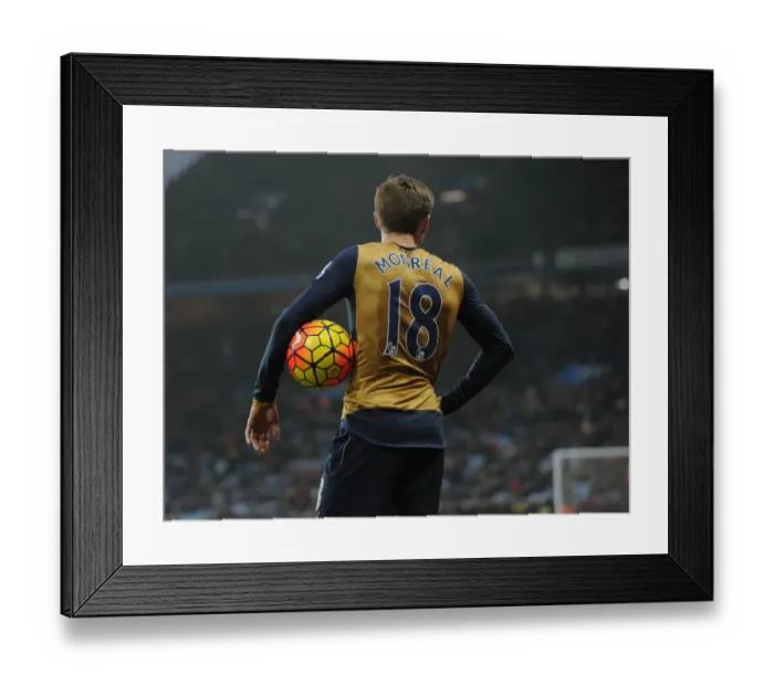 Framed Print : Nacho Monreal in Action: Arsenal vs. Aston Villa, Premier League 2015-16