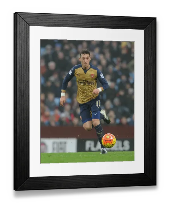 Framed Print : Mesut Ozil in Action: Arsenal vs. Aston Villa, Premier League 2015-16