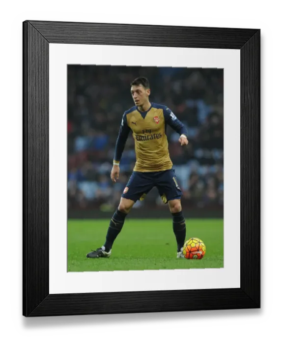 Framed Print : Mesut Ozil in Action: Arsenal vs. Aston Villa, Premier League 2015-16