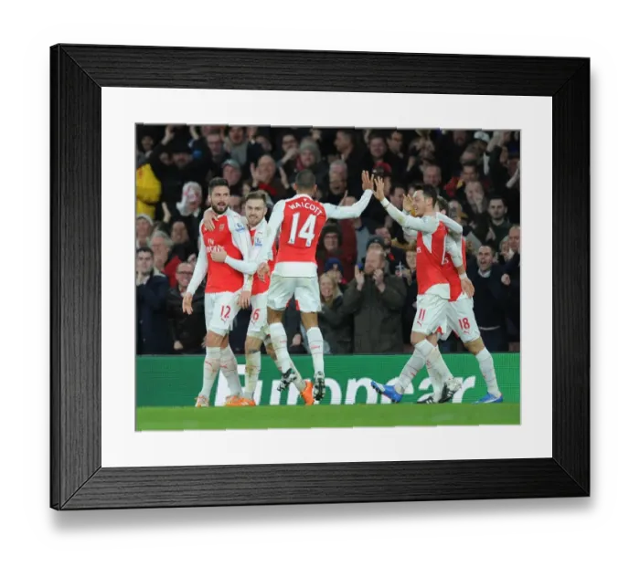 Framed Print : Arsenal's Olivier Giroud Scores Second Goal Against Manchester City (2015-16) Framed Print : Arsenal's Olivier Giroud Scores Second Goal Against Manchester City (2015-16)