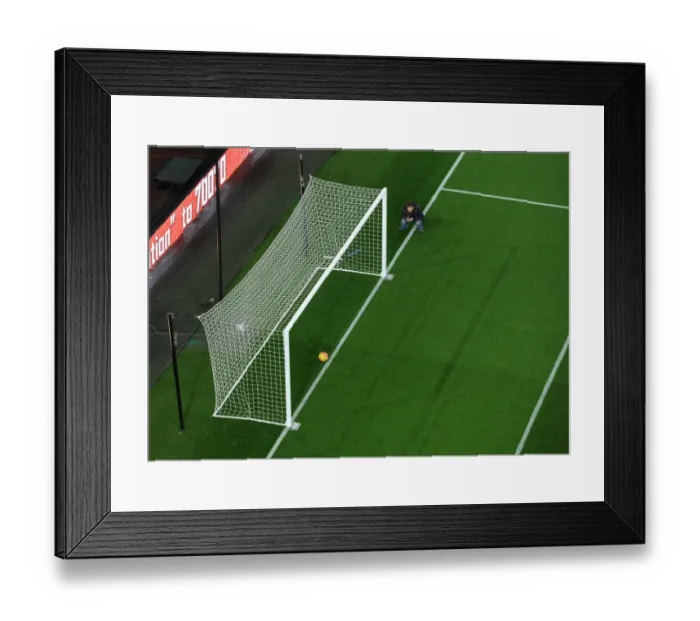 Framed Print : Premier League Showdown: Arsenal vs Manchester City at Emirates Stadium (December 2015) Framed Print : Premier League Showdown: Arsenal vs Manchester City at Emirates Stadium (December 2015)