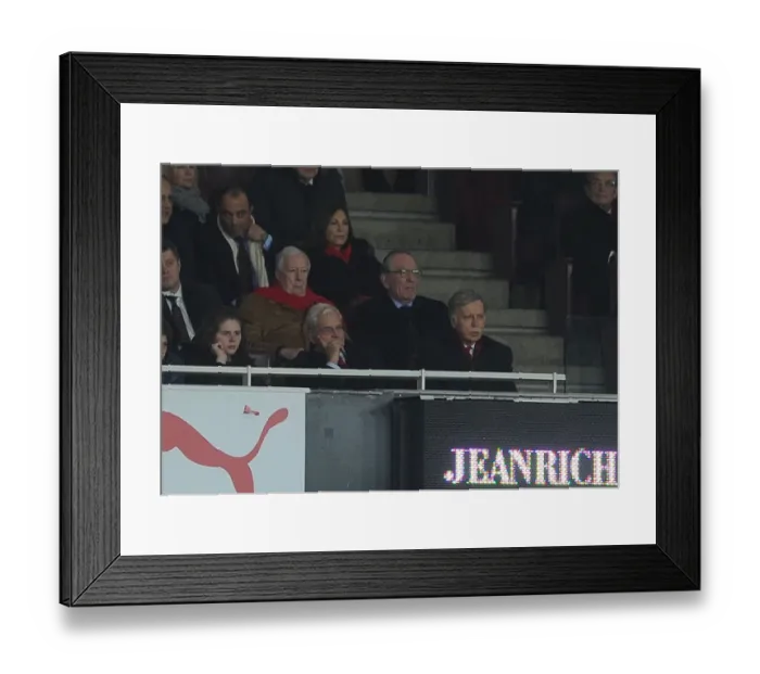 Framed Print : Arsenal Directors Oversee Manchester City Match at Emirates Stadium (2015-16)