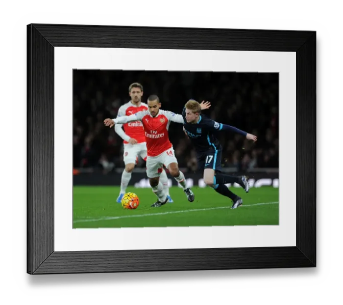 Framed Print : Arsenal vs Manchester City Showdown: Walcott vs De Bruyne (2015-16) Framed Print : Arsenal vs Manchester City Showdown: Walcott vs De Bruyne (2015-16)