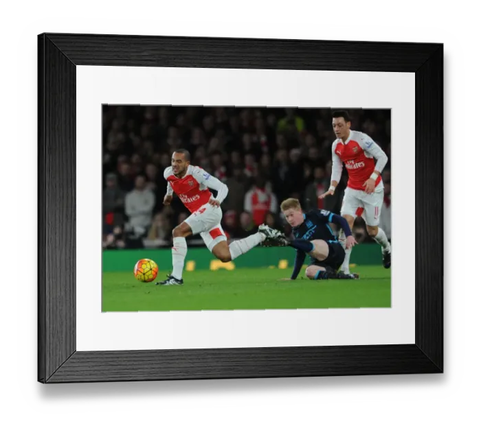 Framed Print : Arsenal vs Manchester City: Walcott Fouls by De Bruyne (2015-16)