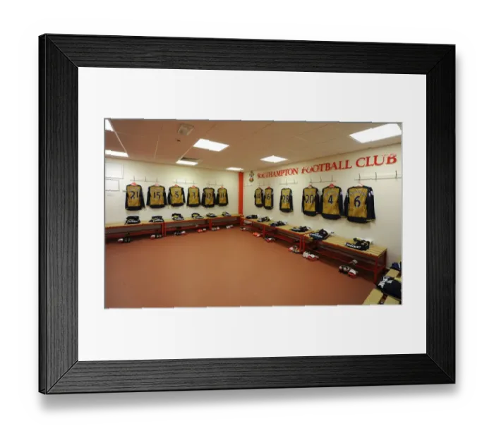 Framed Print : Southampton v Arsenal - Premier League Framed Print : Southampton v Arsenal - Premier League
