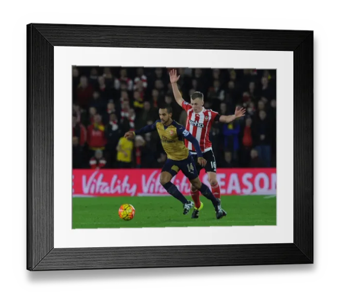 Framed Print : Theo Walcott Outmaneuvers Ward-Prowse: Southampton vs. Arsenal, Premier League 2015-16 Framed Print : Theo Walcott Outmaneuvers Ward-Prowse: Southampton vs. Arsenal, Premier League 2015-16