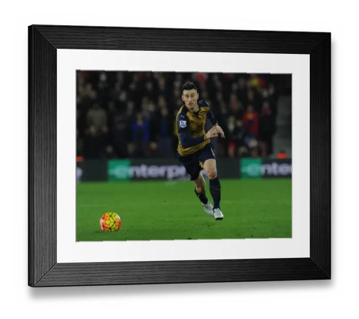Framed Print : Arsenal's Koscielny in Action: Southampton vs Arsenal, Premier League 2015-16 Framed Print : Arsenal's Koscielny in Action: Southampton vs Arsenal, Premier League 2015-16