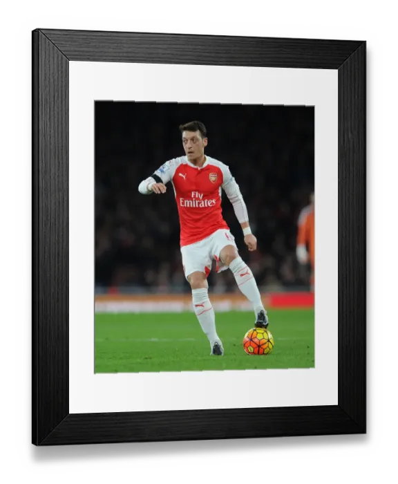 Framed Print : Mesut Ozil in Action: Arsenal vs. Bournemouth, 2015-16 Premier League