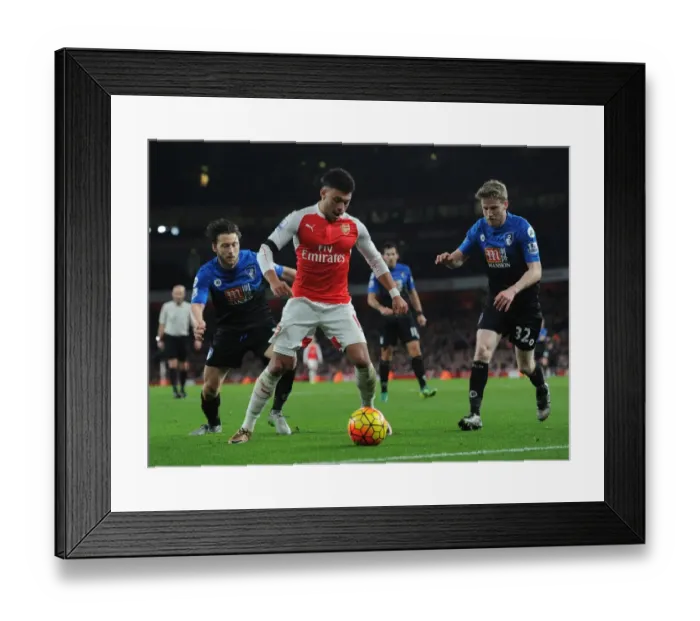 Framed Print : Arsenal's Oxlade-Chamberlain Clashes with Bournemouth Duo during Premier League Showdown Framed Print : Arsenal's Oxlade-Chamberlain Clashes with Bournemouth Duo during Premier League Showdown