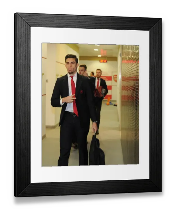Framed Print : Arsenal's Gabriel: Pre-Match Focus and Determination vs Bournemouth (2015-16) Framed Print : Arsenal's Gabriel: Pre-Match Focus and Determination vs Bournemouth (2015-16)