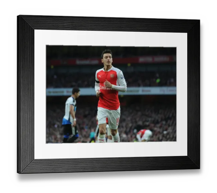 Framed Print : Mesut Ozil in Action: Arsenal vs. Newcastle United (Premier League 2015-16) Framed Print : Mesut Ozil in Action: Arsenal vs. Newcastle United (Premier League 2015-16)