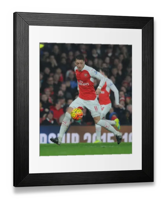 Framed Print : Mesut Ozil in Action: Arsenal vs Newcastle United, Premier League 2015-16 Framed Print : Mesut Ozil in Action: Arsenal vs Newcastle United, Premier League 2015-16
