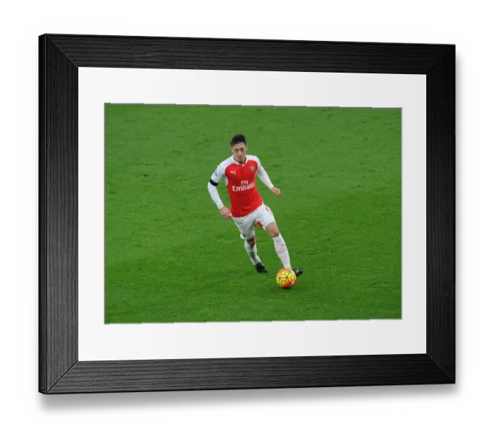 Framed Print : Mesut Ozil in Action: Arsenal vs Newcastle United, Premier League 2015-16