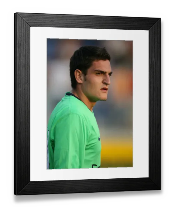 Framed Print : Vito Mannone's Shining Debut: Arsenal's Dominant 10-2 Win Over Burgenland (28 / 7 / 2008)