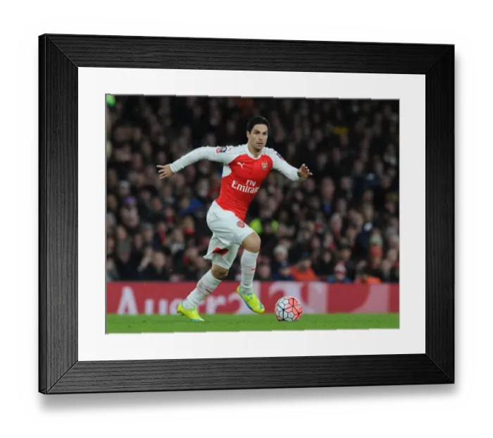 Framed Print : Mikel Arteta in Action: Arsenal's Midfield Maestro Shines in FA Cup Clash Against Sunderland (2015-16)
