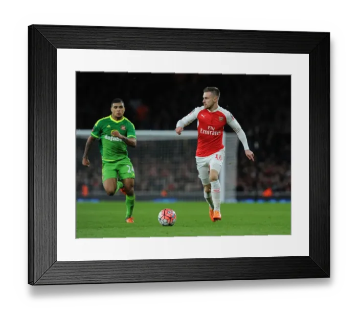 Framed Print : Arsenal's Aaron Ramsey in FA Cup Action: Arsenal vs. Sunderland at The Emirates (2016) Framed Print : Arsenal's Aaron Ramsey in FA Cup Action: Arsenal vs. Sunderland at The Emirates (2016)